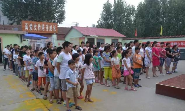 平顶山少年志愿者成长营公益活动正式启动